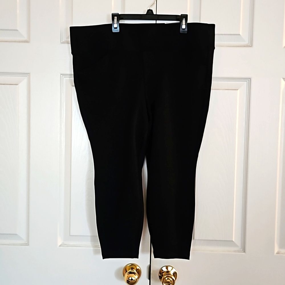 Black pixie pants